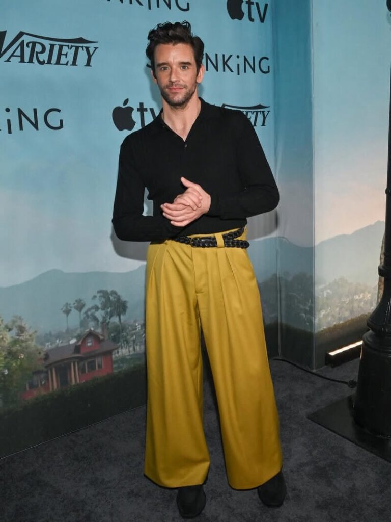 Michael Urie Net Worth, Wife, Wiki, Age, Height, Parents, Movies and Career Michael Urie height is 5 feet 11 inches (1.80 m) and weight is 75 kilograms (165 lbs).