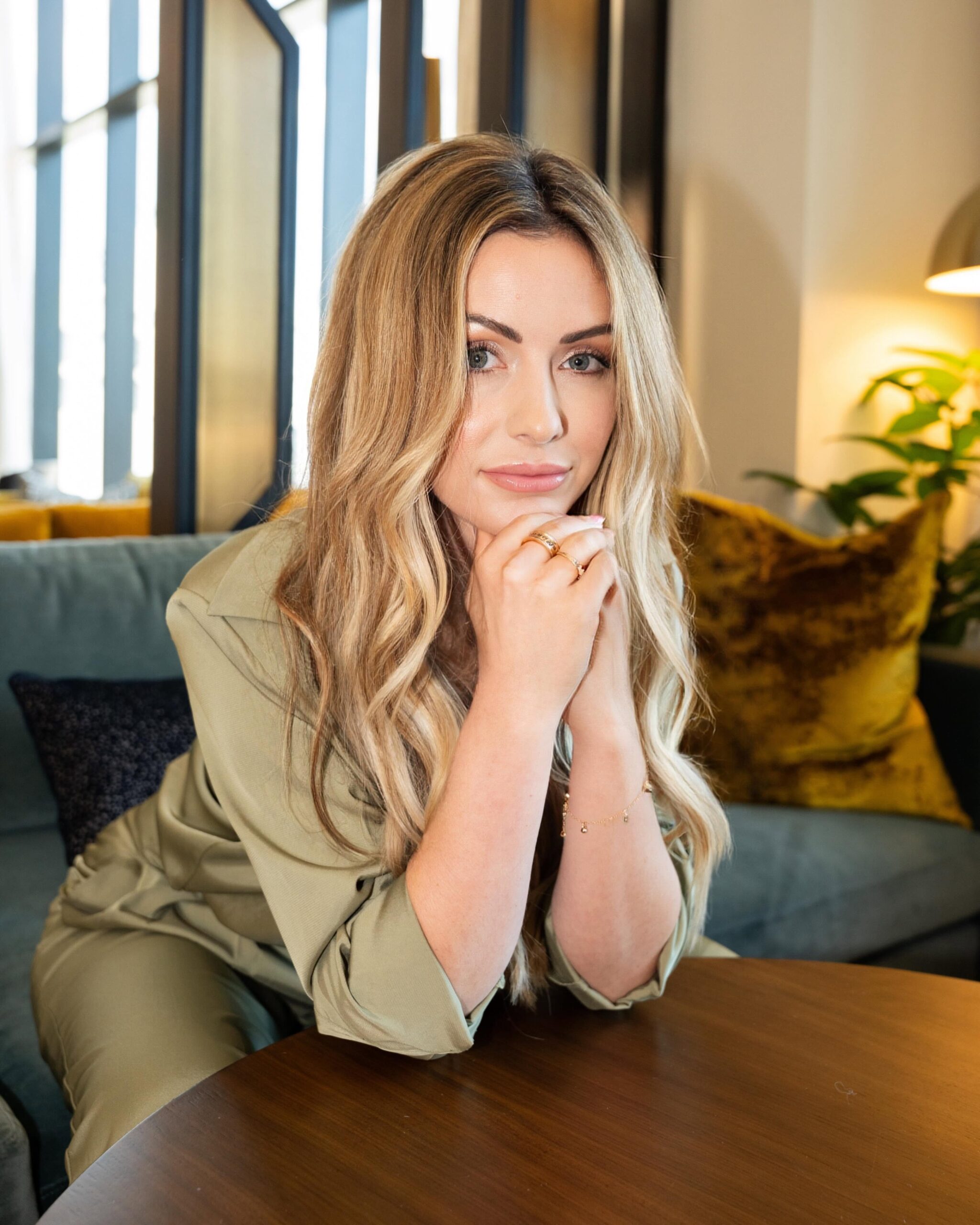 Carly Waddell Age, Net Worth, Husband, Wiki, Height, Parents, TV Personality and Career Carly Waddell age is 40 years old as of 2025.