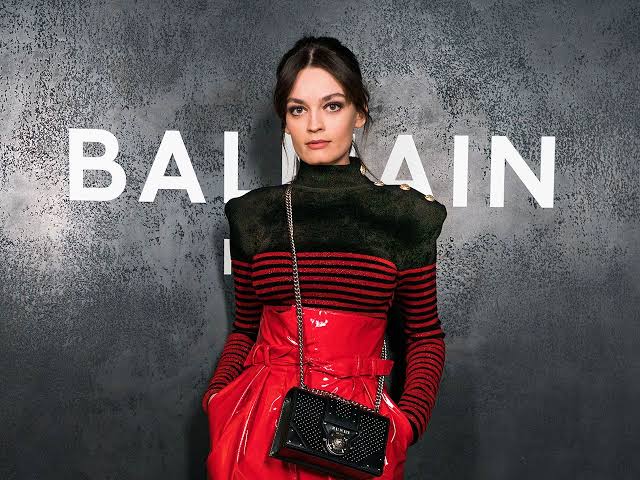 Emma Mackey Net Worth, Husband, Wiki, Age, Height, Parents, Movies and Career Emma Mackey Net Worth $2 Million