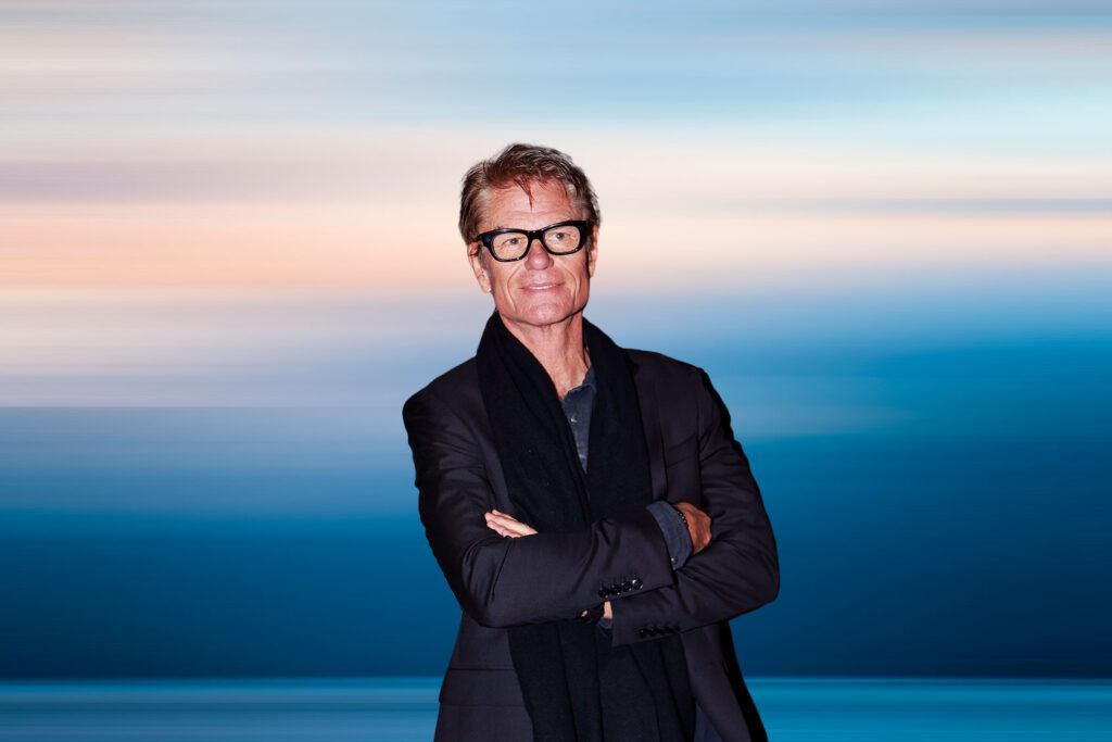 Harry Hamlin Age, Net Worth, Wife, Wiki, Height, Parents, Movies and Career Harry Hamlin height is 5 feet 11 inches (1.80 m) and weight is 77 kilograms (170 lbs).