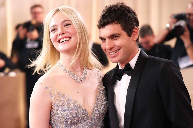Elle Fanning Net Worth, Husband, Wiki, Age, Height, Parents, Movies and Career Elle Fanning is presently in a relationship with Gus Wenner, CEO of Rolling Stone magazine.