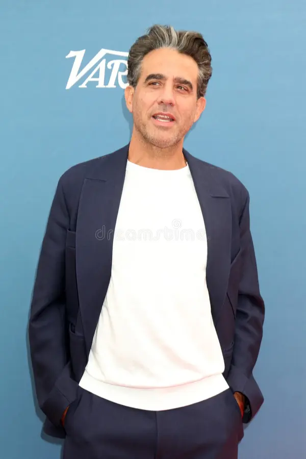 Bobby Cannavale height is 6 feet 3 inches (1.90 m) and weight is 83 kilograms (183 lbs). 