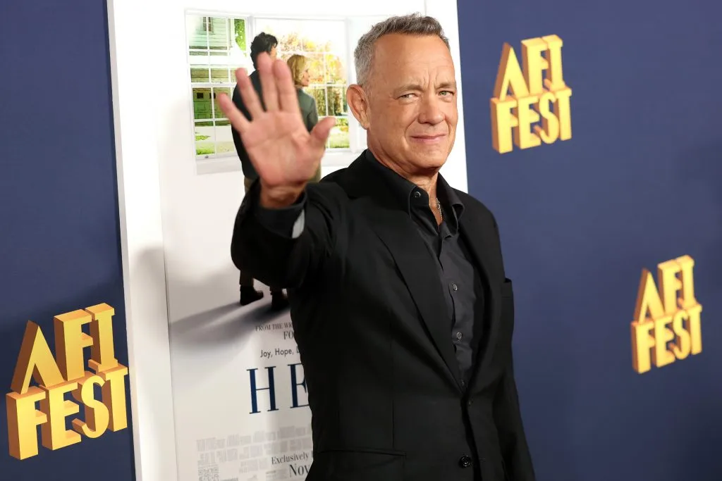 In the late Eighties and early 1990s, Hanks improved into dramatic roles with Nothing in Common (1986) and Punchline (1988), demonstrating his range. 