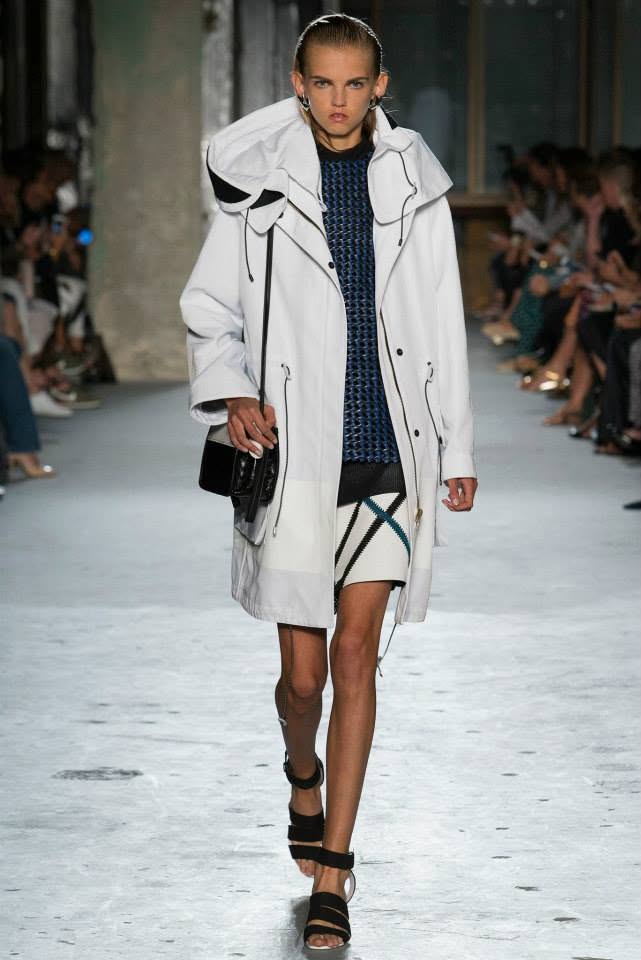 Molly Bair Net Worth, Husband, Wiki, Age, Height, Parents, Modeling and Career Molly Bair profession in trend started with her runway debut at the age of 17, the place she walked solely for Proenza Schouler in New York.