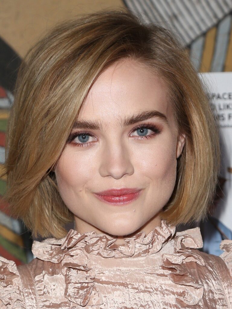 Maddie Hasson Net Worth, Husband, Wiki, Age, Height, Parents, Movies and Career Maddie Hasson Net Worth $1.5 to $2 Million