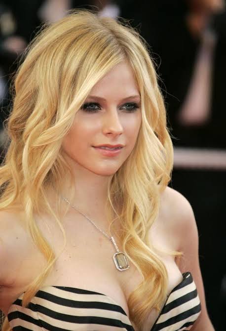 Avril Lavigne Net Worth $60 Million