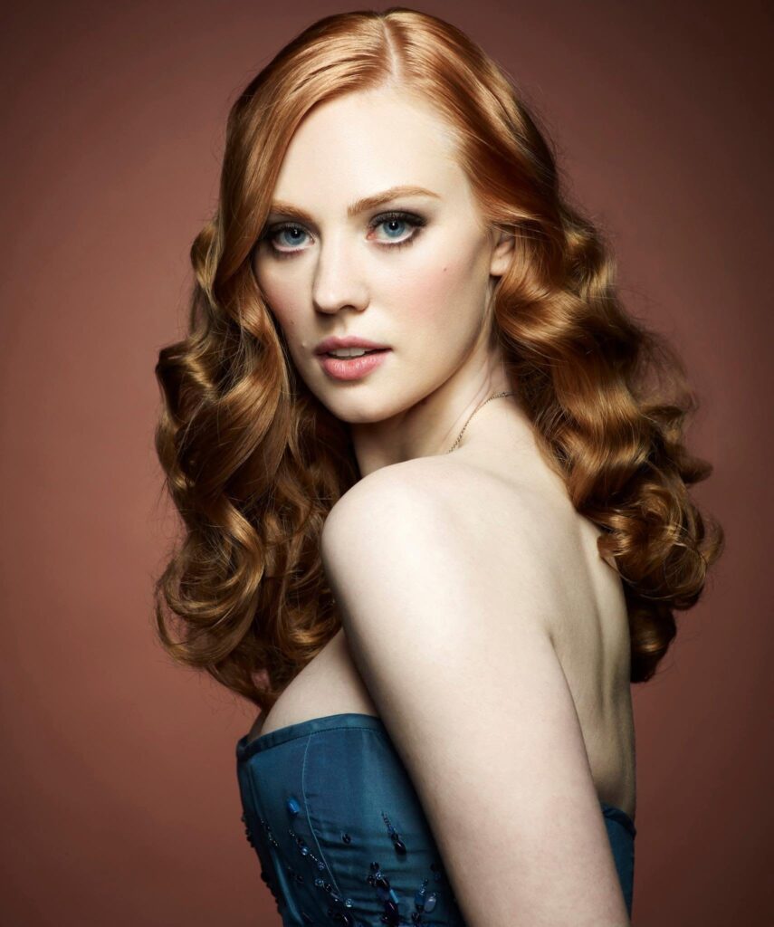 Deborah Ann Woll Net Worth, Husband, Wiki, Age, Height, Parents, Movies and Career Deborah Ann Woll height is 5 feet 10 inches (1.78 m) and weight is 58 kilograms (128 lbs).