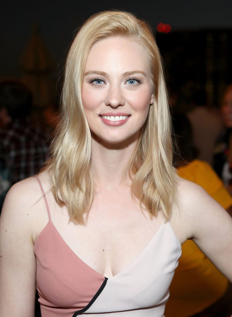 Deborah Ann Woll Net Worth, Husband, Wiki, Age, Height, Parents, Movies and Career Deborah Ann Woll started her appearing profession after graduating from the University of Southern California’s School of Theatre with a Bachelor of Fine Arts degree.