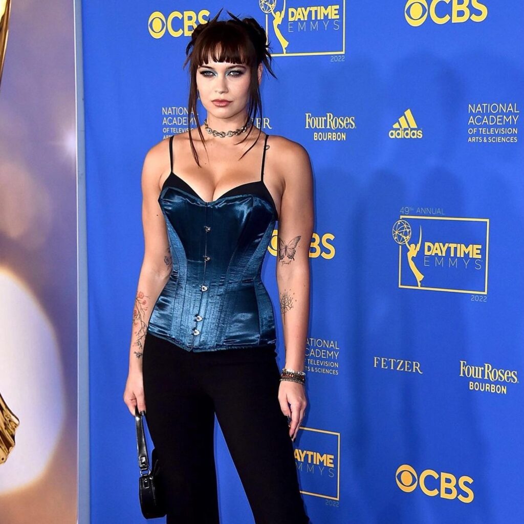 Sophia Tatum Net Worth, Husband, Wiki, Age, Height, Parents, Movies and Career Sophia Tatum height is 5 feet 10 inches (1.78 m) and weight is 55 kilograms (121 lbs).