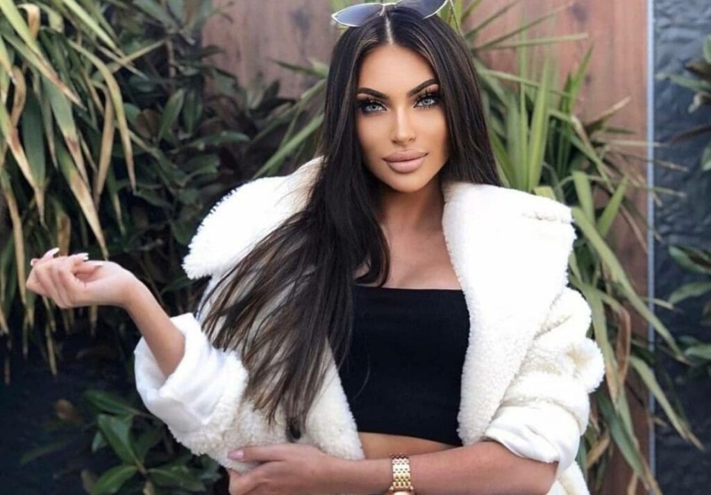 Hana Rodić Net Worth, Husband, Wiki, Age, Height, Parents, Modeling and Career Hana Rodić is a Croatian truth tv star, social media influencer, and mannequin acknowledged for her participation in the Croatian model of The Bachelor in 2018.
