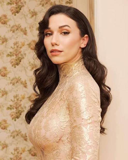 Grace Caroline Currey Net Worth, Husband, Wiki, Age, Height, Parents, Movies and Career Grace Caroline Currey Net Worth $3 Million